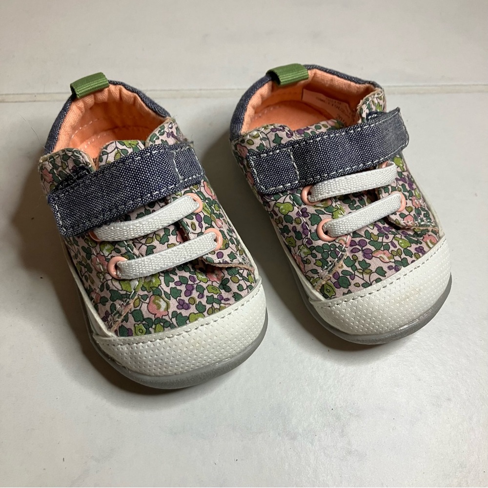 See Kai run Floral Kids Shoes with Velcro Strap. So cute! Like new!